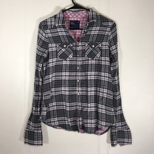 American Eagle flannel top